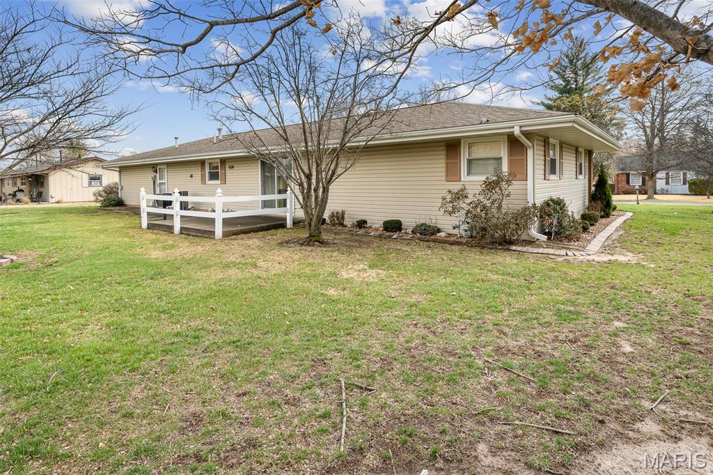 Homes for sale in Hillsboro, IL | 19 Westwood Dr, Hillsboro, IL 62049 | MLS# MIS26011304