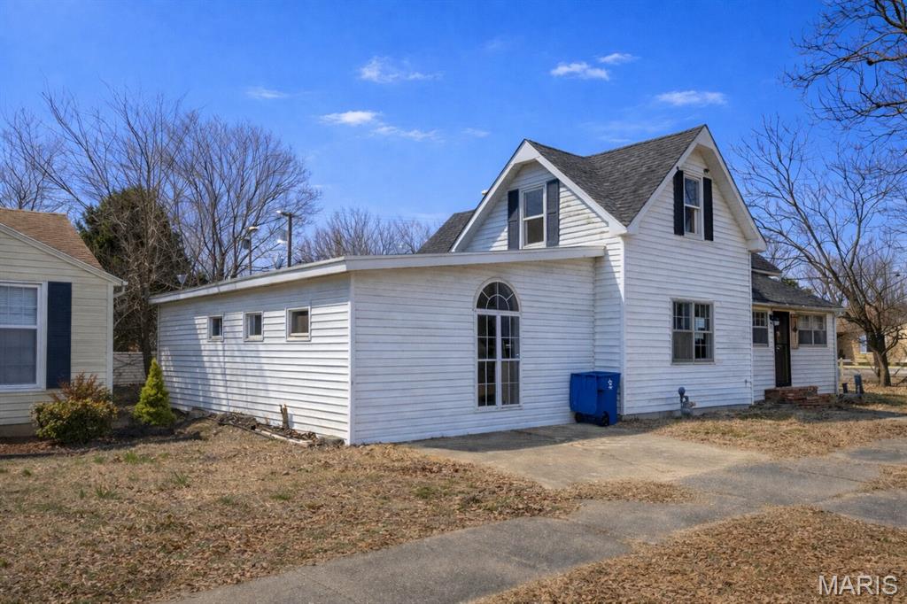 Homes for sale in East Prairie, MO | 217 S Lincoln St, East Prairie, MO 63845 | MLS# MIS26011334