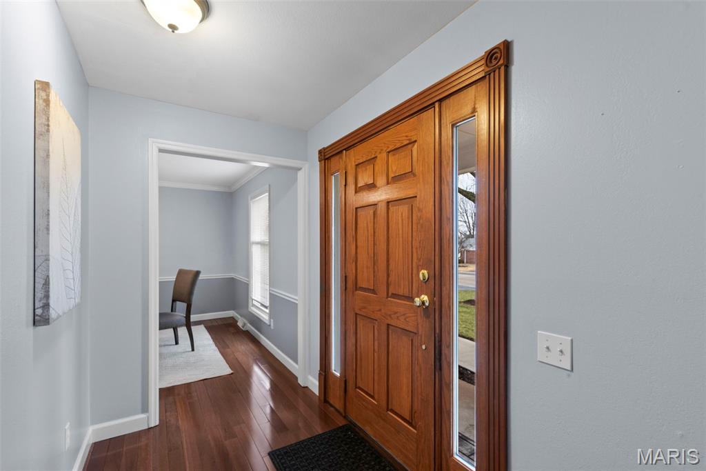 Homes for sale in Creve Coeur, MO | 442 Royalwood Dr, Creve Coeur, MO 63141 | MLS# MIS26011413