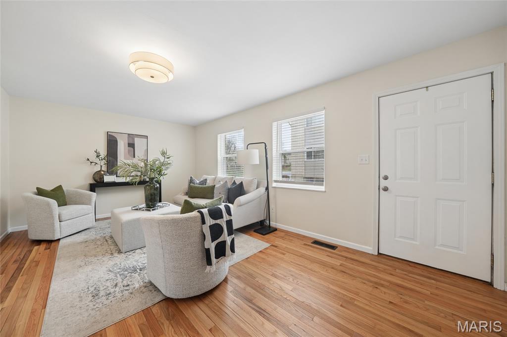 Homes for sale in Ballwin, MO | 807 Portsdown Rd, Ballwin, MO 63011 | MLS# MIS26011643