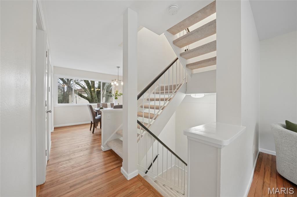 Homes for sale in Ballwin, MO | 807 Portsdown Rd, Ballwin, MO 63011 | MLS# MIS26011643