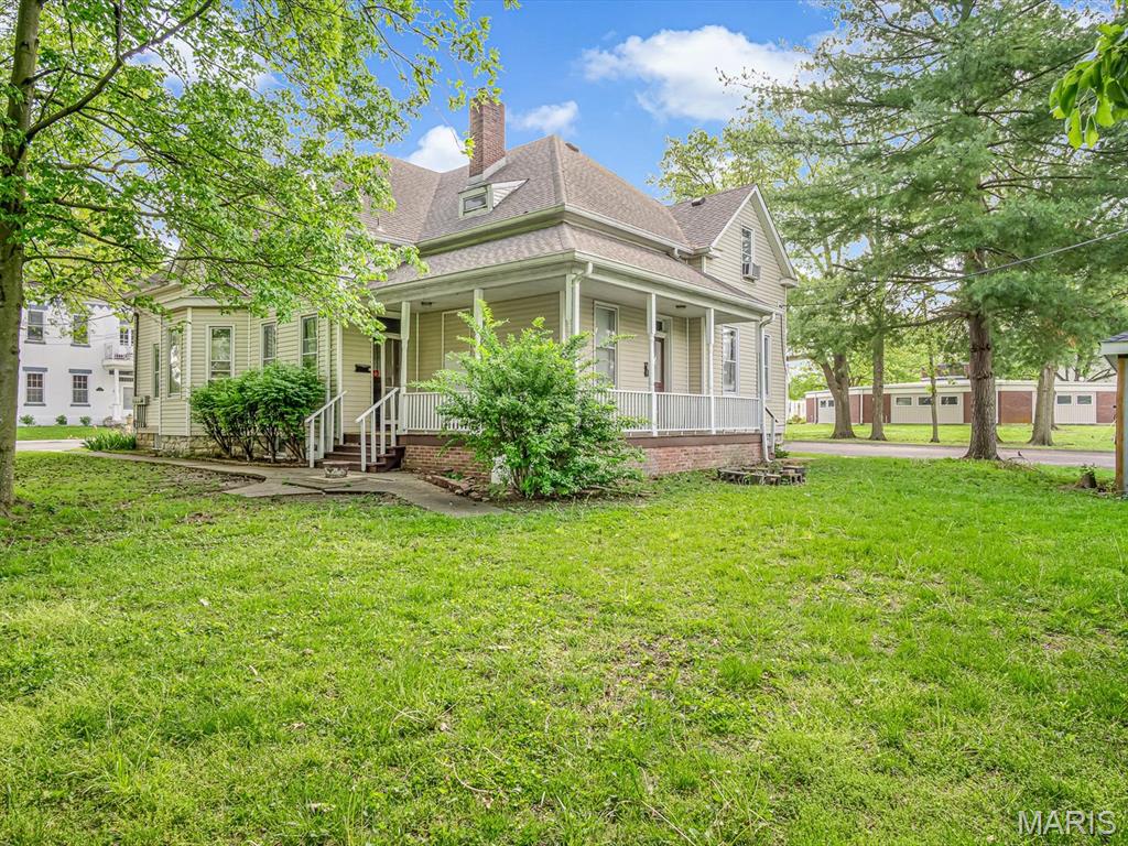 Homes for sale in Millstadt, IL | 23 W Laurel St, Millstadt, IL 62260 | MLS# MIS26011659