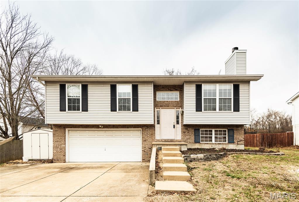 Homes for sale in Festus, MO | 1001 Parc Central Dr, Festus, MO 63028 | MLS# MIS26011938