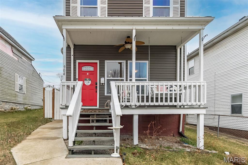 Homes for sale in De Soto, MO | 904 N 2Nd St, De Soto, MO 63020 | MLS# MIS26012028