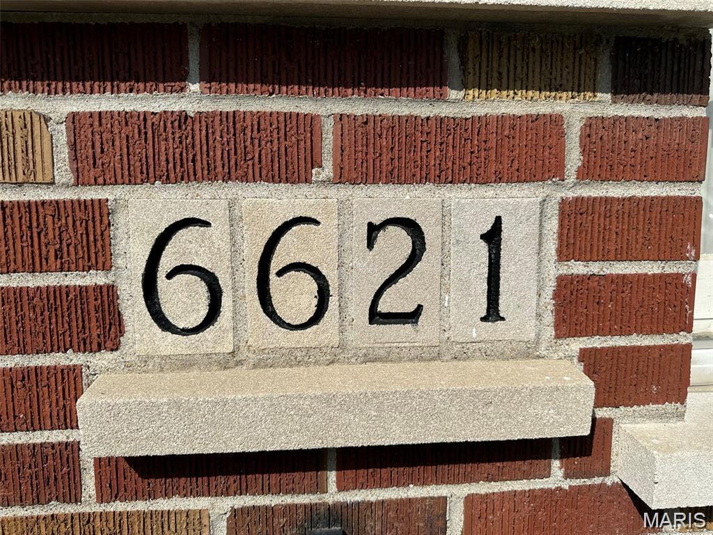 Homes for sale in Berkeley, MO | 6621 Dunwold Dr, Berkeley, MO 63134 | MLS# MIS26012147