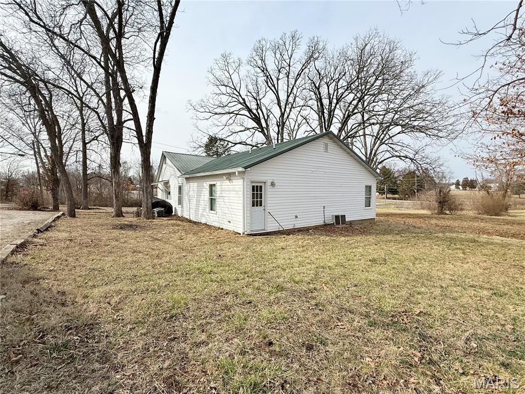 Homes for sale in Cuba, MO | 701 E Grand Ave, Cuba, MO 65453 | MLS# MIS26012232