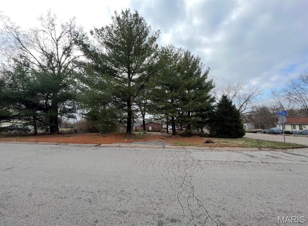 Homes for sale in St Ann, MO | 4015 Wright Ave, St Ann, MO 63074 | MLS# MIS26012282