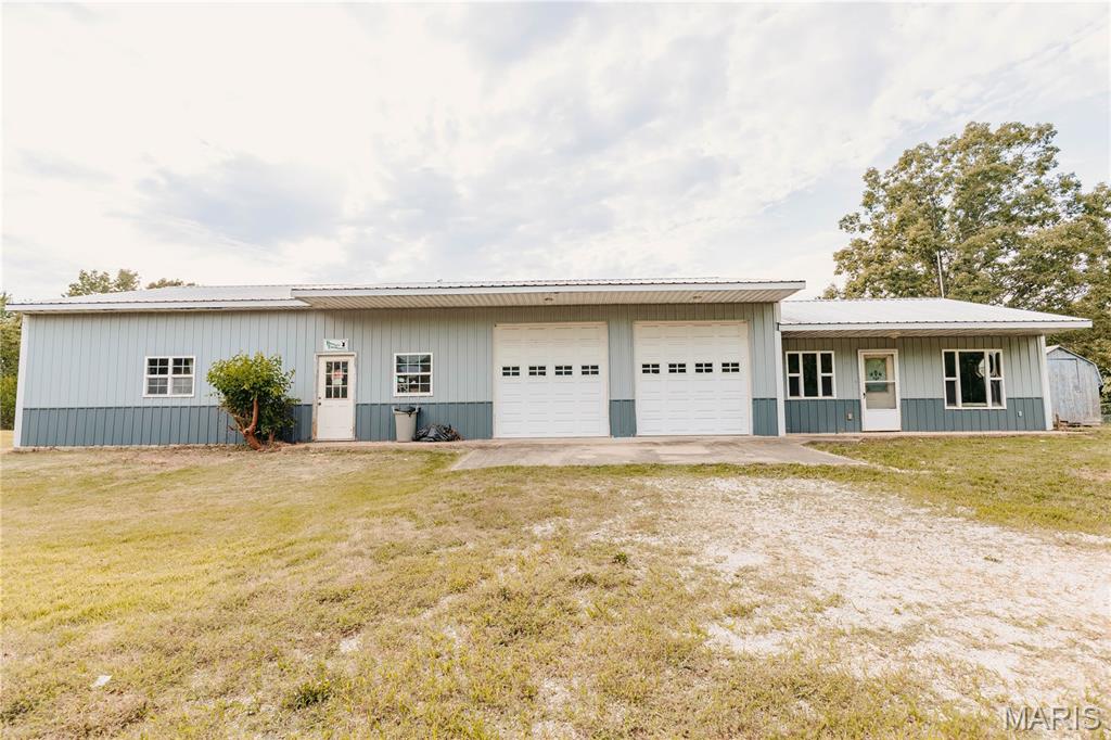 Homes for sale in Dixon, MO | 10209 Circle Rd, Dixon, MO 65459 | MLS# MIS26012332