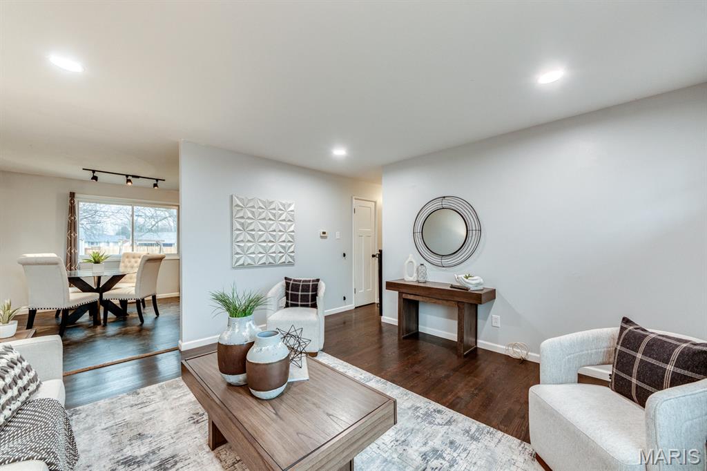 Homes for sale in Fenton, MO | 245 Peffer Ln, Fenton, MO 63026 | MLS# MIS26012344