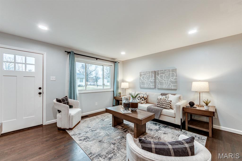 Homes for sale in Fenton, MO | 245 Peffer Ln, Fenton, MO 63026 | MLS# MIS26012344