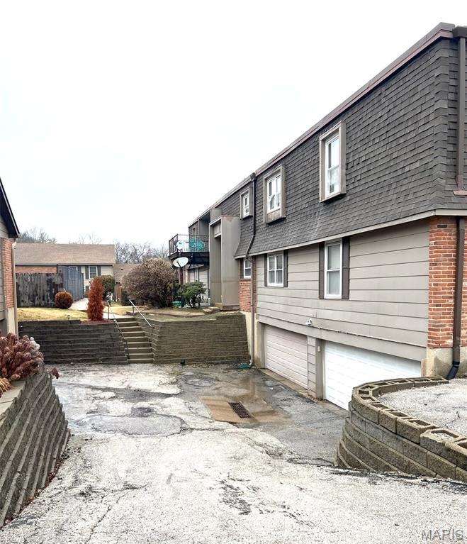 Homes for sale in Florissant, MO | 6655 Blossomwood Dr, Florissant, MO 63033 | MLS# MIS26012587