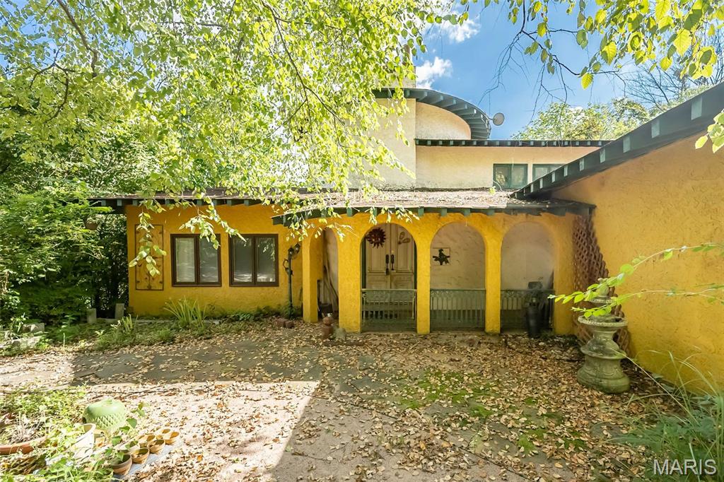 Homes for sale in Florissant, MO | 235 Quindaro Dr, Florissant, MO 63034 | MLS# MIS26012671