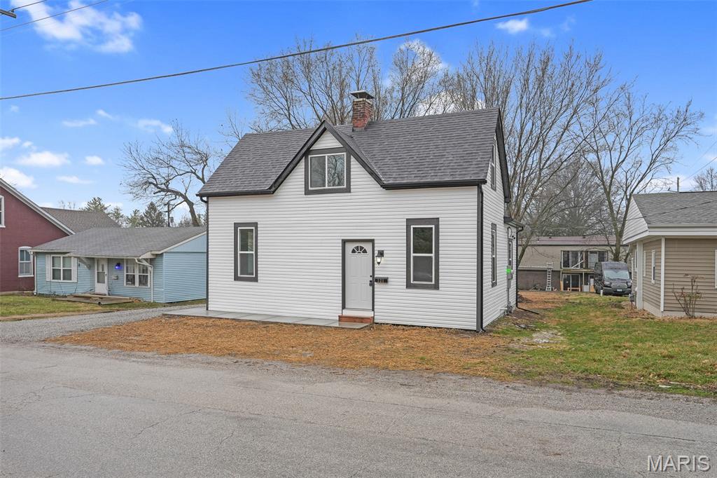 Homes for sale in Swansea, IL | 326 Gilbert St, Swansea, IL 62226 | MLS# MIS26012697