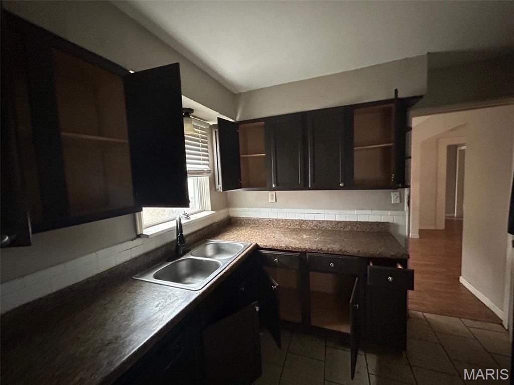 Homes for sale in Ferguson, MO | 253 S Barat Ave, Ferguson, MO 63135 | MLS# MIS26012796