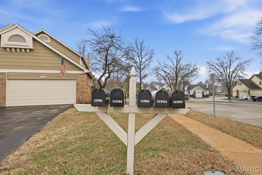 Homes for sale in Maryland Heights, MO | 11997 Autumn Trace Ct, Maryland Heights, MO 63043 | MLS# MIS26012843