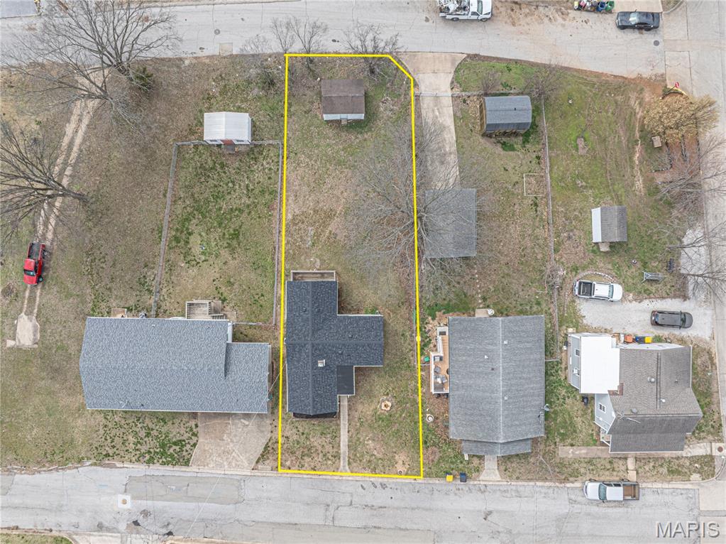 Homes for sale in De Soto, MO | 705 Stewart St, De Soto, MO 63020 | MLS# MIS26012982