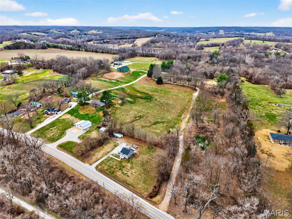 Homes for sale in Defiance, MO | 3077 S Hwy 94, Defiance, MO 63341 | MLS# MIS26013210