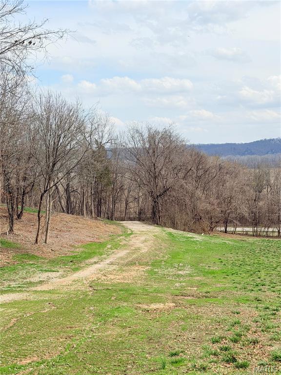 Homes for sale in Defiance, MO | 3077 S Hwy 94, Defiance, MO 63341 | MLS# MIS26013210