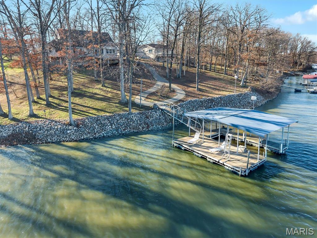 Homes for sale in Hillsboro, IL | 133 Pinnacle Point Dr, Hillsboro, IL 62049 | MLS# MIS26013479