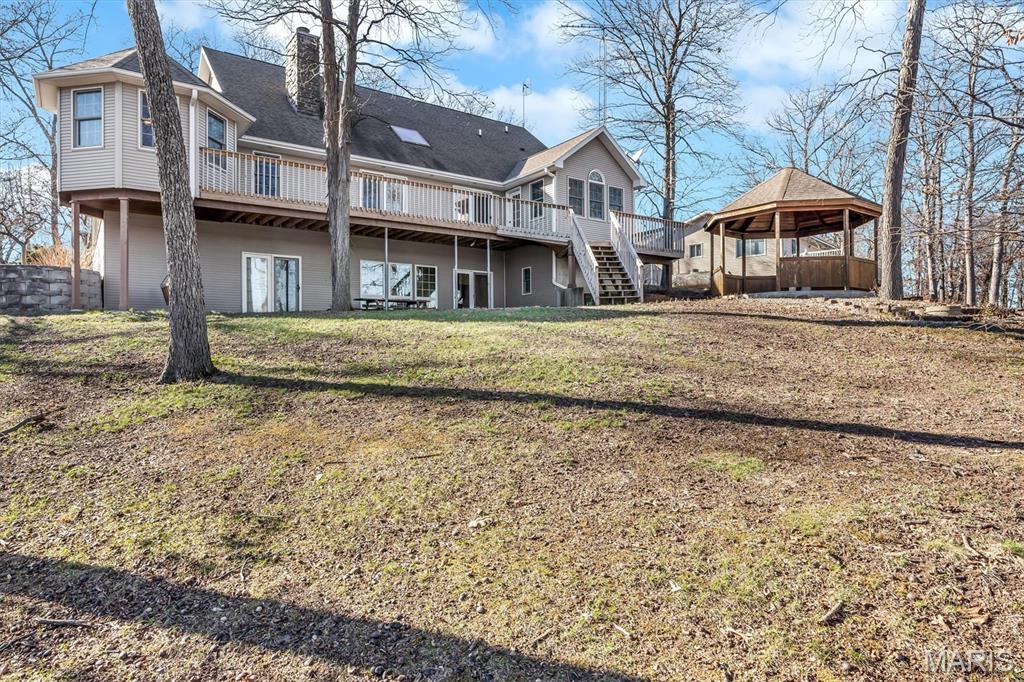 Homes for sale in Hillsboro, IL | 133 Pinnacle Point Dr, Hillsboro, IL 62049 | MLS# MIS26013479