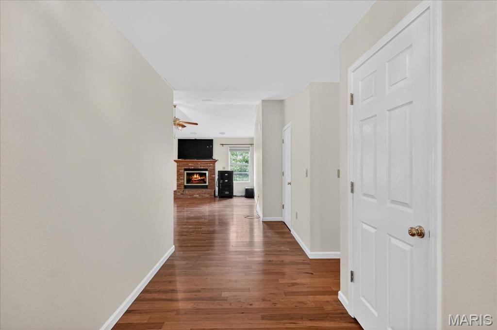Homes for sale in Columbia, IL | 307 Longview Dr, Columbia, IL 62236 | MLS# MIS26013562