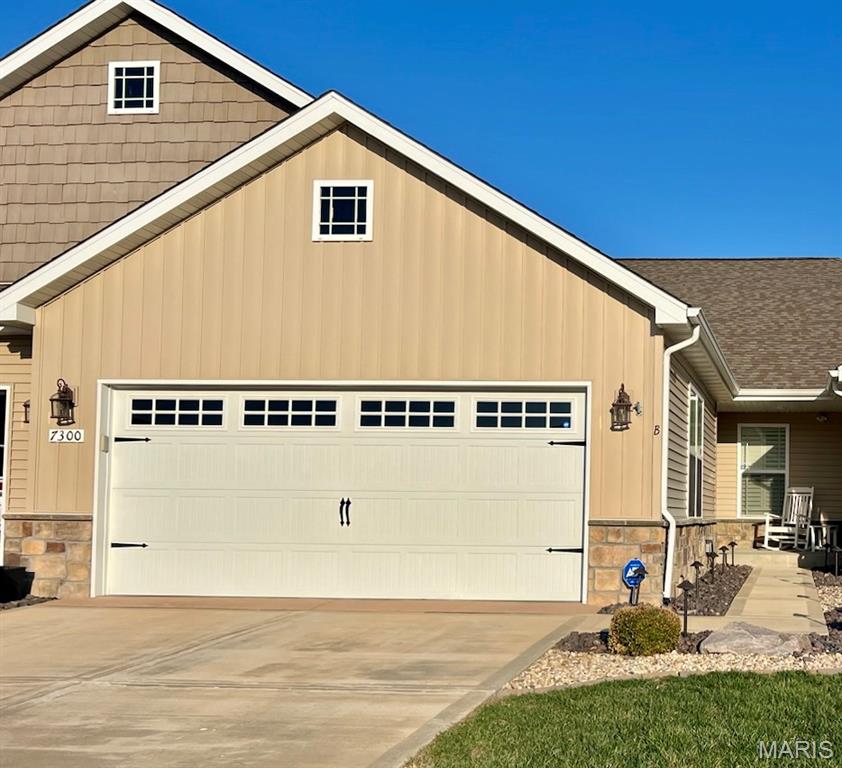 Homes for sale in Troy, IL | 7300 Fulham Ln #B, Troy, IL 62294 | MLS# MIS26013785