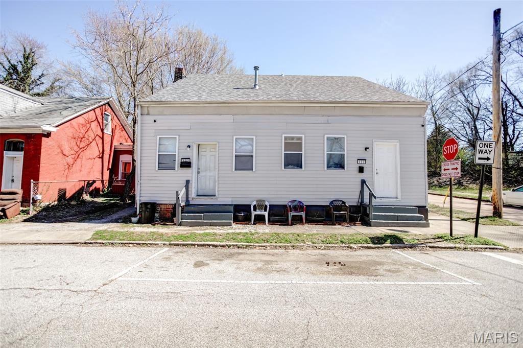 Homes for sale in Belleville, IL | 402 N 1St St #400/402, Belleville, IL 62220 | MLS# MIS26014033