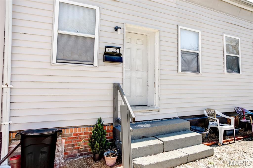 Homes for sale in Belleville, IL | 402 N 1St St #400/402, Belleville, IL 62220 | MLS# MIS26014033