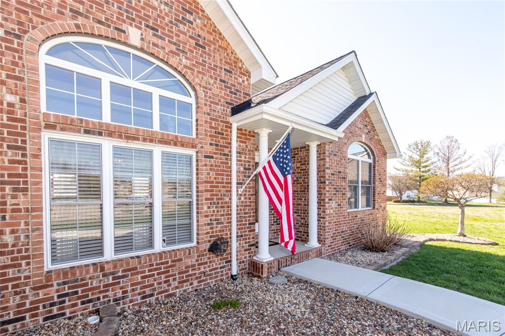 Homes for sale in Mascoutah, IL | 9604 Winchester St, Mascoutah, IL 62258 | MLS# MIS26014068