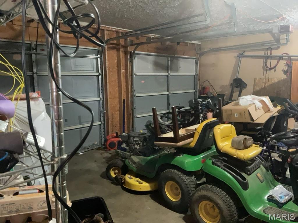 Homes for sale in Dixon, MO | 14040 Howard Ln, Dixon, MO 65459 | MLS# MIS26014259