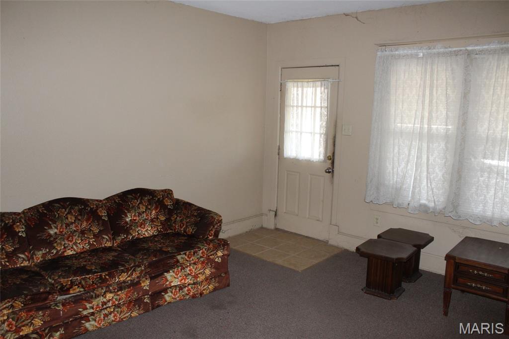 Homes for sale in Alton, IL | 1416 Milton Rd, Alton, IL 62002 | MLS# MIS26014370