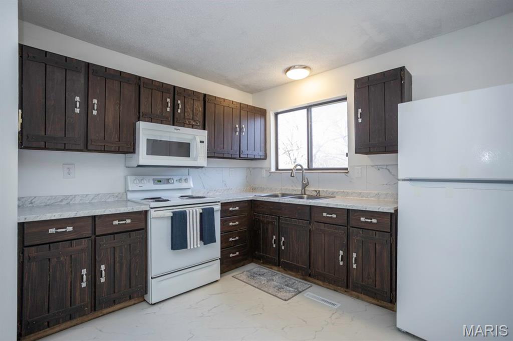 Homes for sale in Dixon, MO | 13146 Colorado Rd, Dixon, MO 65459 | MLS# MIS26014380