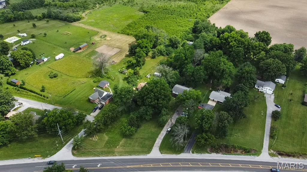 3rd image of 3916 Centreville Ave, Belleville, IL 62223 | MLS# MIS26014399