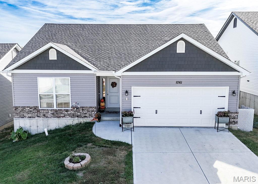 Homes for sale in Herculaneum, MO | 1061 Providence Wy, Herculaneum, MO 63048 | MLS# MIS26014477