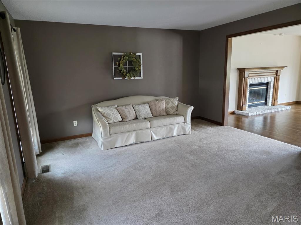 Homes for sale in Highland, IL | 260 Sunflower Dr, Highland, IL 62249 | MLS# MIS26014544