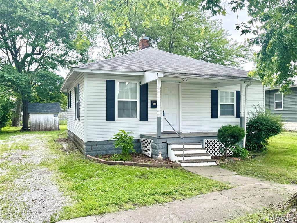 Homes for sale in Litchfield, IL | 1202 N Madison St, Litchfield, IL 62056 | MLS# MIS26014687