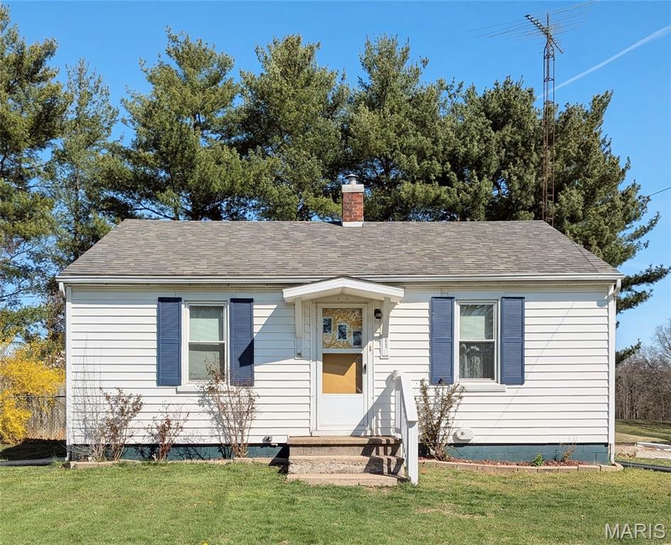 Homes for sale in Chester, IL | 113 Welge Dr, Chester, IL 62233 | MLS# MIS26014820