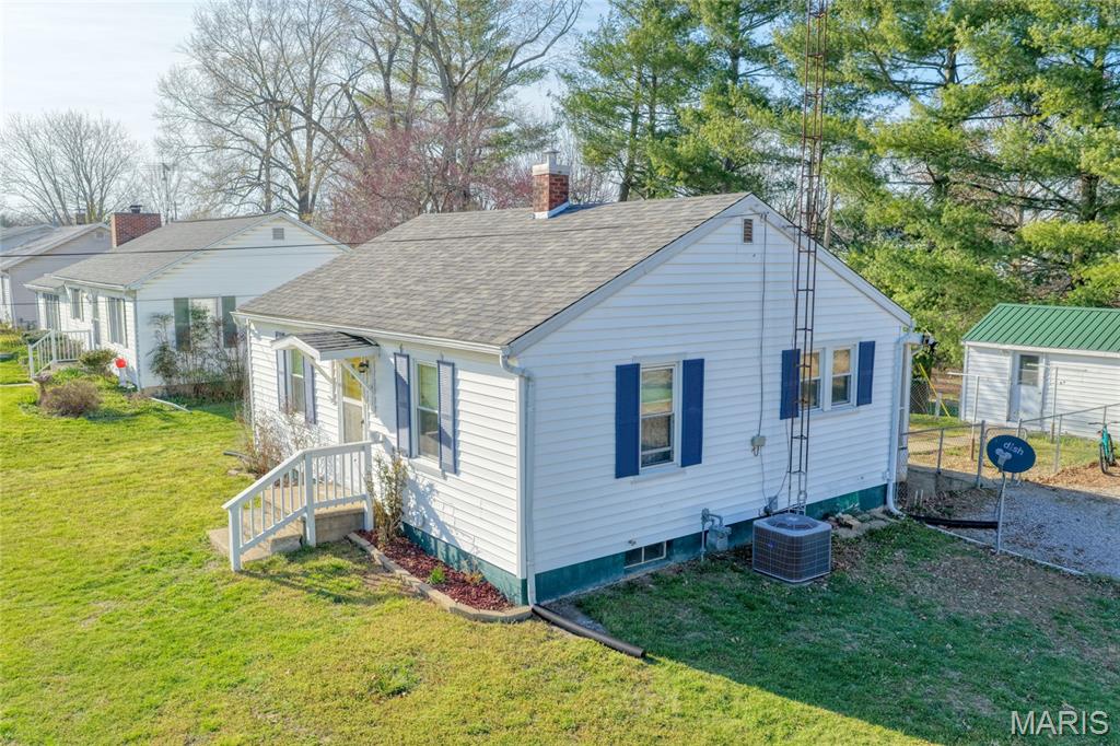 Homes for sale in Chester, IL | 113 Welge Dr, Chester, IL 62233 | MLS# MIS26014820