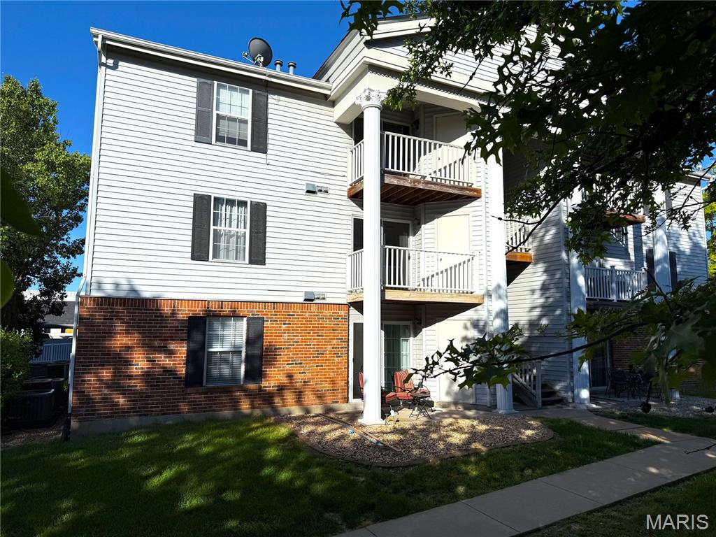 Homes for sale in Unincorporated, MO | 12415 Somerset Pl Dr #F, Unincorporated, MO 63128 | MLS# MIS26014879