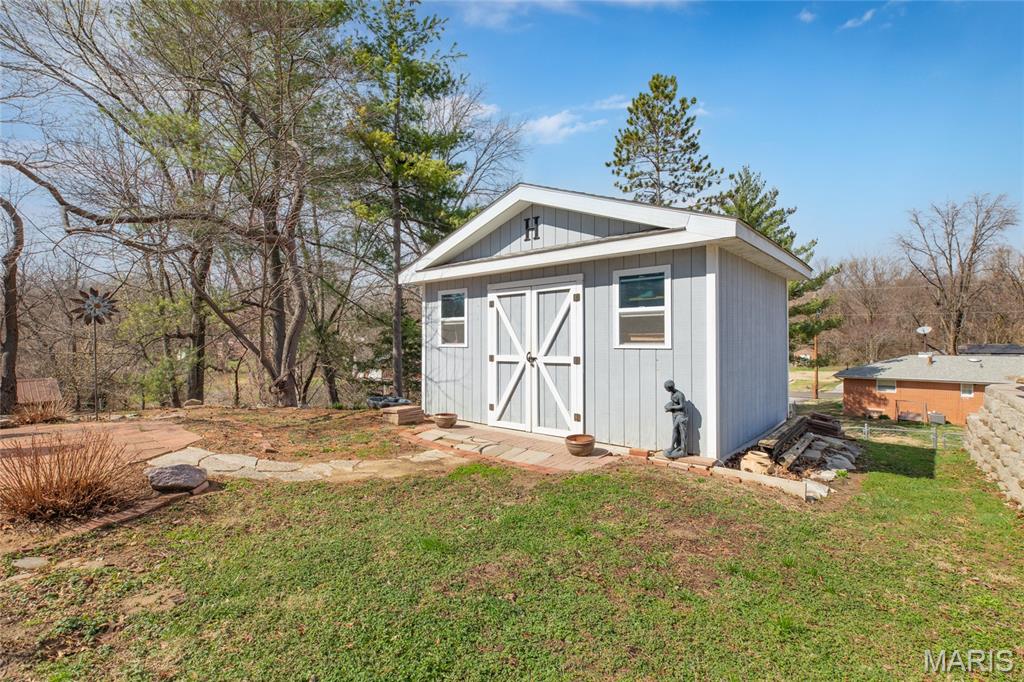 Homes for sale in East Alton, IL | 457 W Rosewood, East Alton, IL 62024 | MLS# MIS26014998