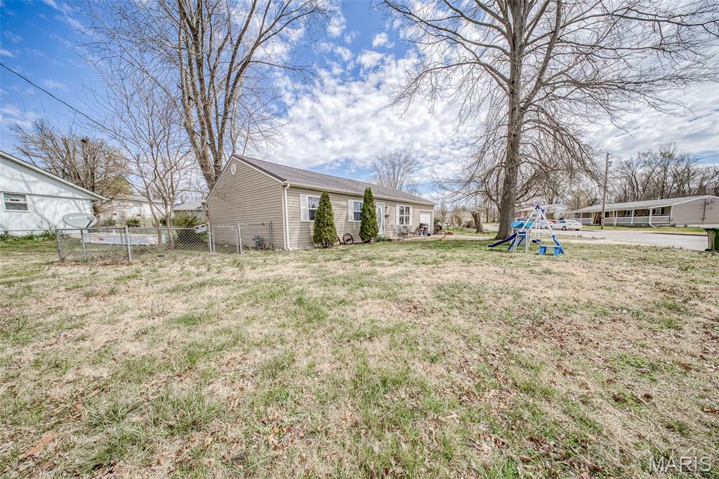 Homes for sale in Rolla, MO | 415 Hutchinson Dr, Rolla, MO 65401 | MLS# MIS26015056