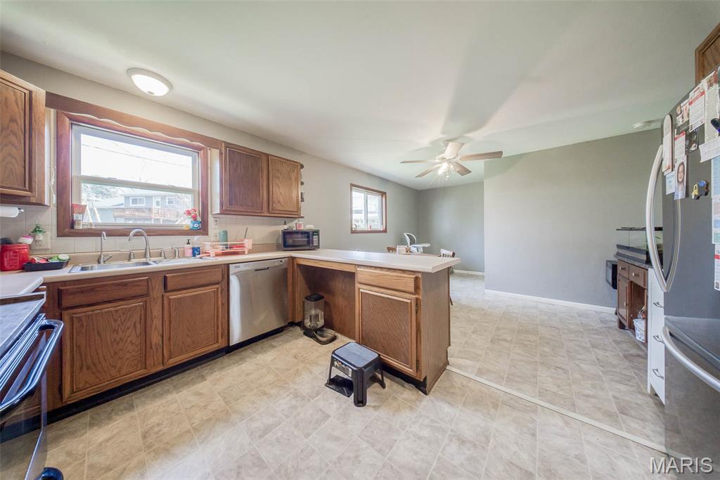 Homes for sale in Rolla, MO | 415 Hutchinson Dr, Rolla, MO 65401 | MLS# MIS26015056