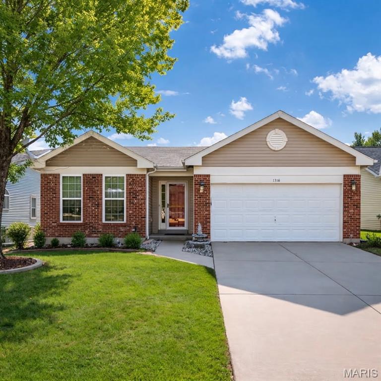 Homes for sale in Herculaneum, MO | 1316 Durham Dr, Herculaneum, MO 63048 | MLS# MIS26015104