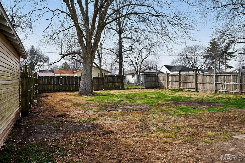 Homes for sale in Litchfield, IL | 839 S Jackson St, Litchfield, IL 62056 | MLS# MIS26015235