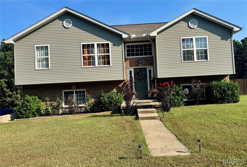 Homes for sale in Newburg, MO | 14345 County Road 7240, Newburg, MO 65550 | MLS# MIS26015314