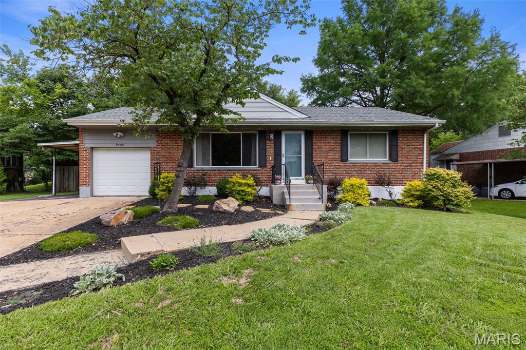Homes for sale in Crestwood, MO | 9509 Arban Dr, Crestwood, MO 63126 | MLS# MIS26015361
