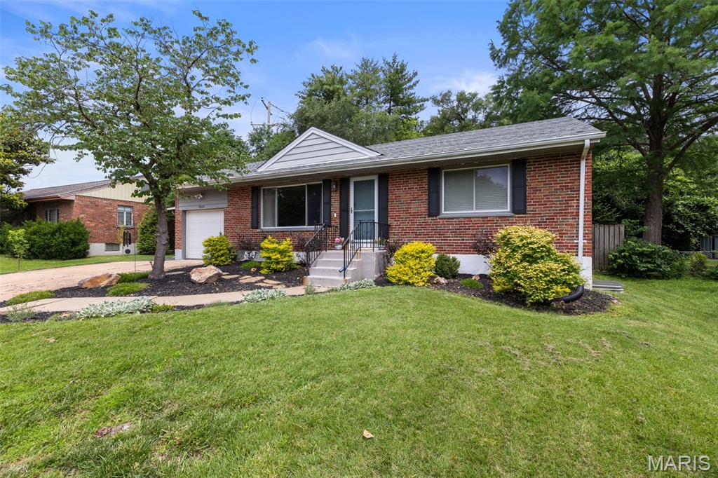 Homes for sale in Crestwood, MO | 9509 Arban Dr, Crestwood, MO 63126 | MLS# MIS26015361