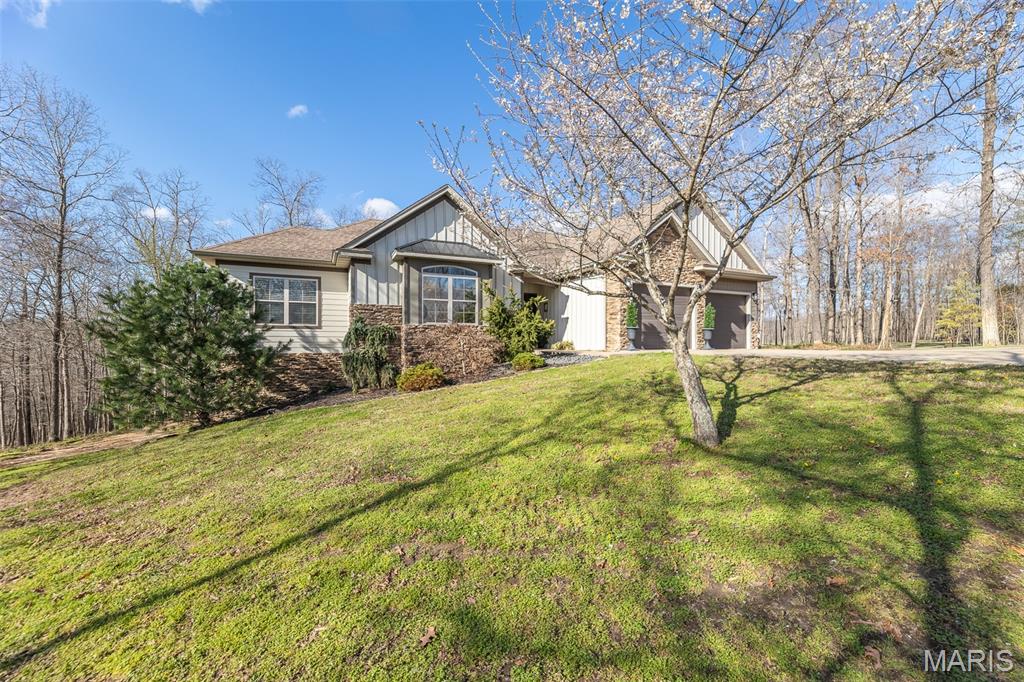 Homes for sale in Poplar Bluff, MO | 224 Timber Way Dr, Poplar Bluff, MO 63901 | MLS# MIS26015481