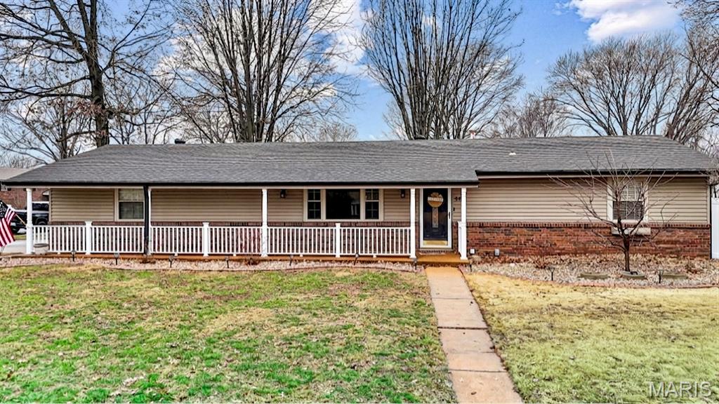 Homes for sale in Collinsville, IL | 44 Kimberly Ct, Collinsville, IL 62234 | MLS# MIS26015564