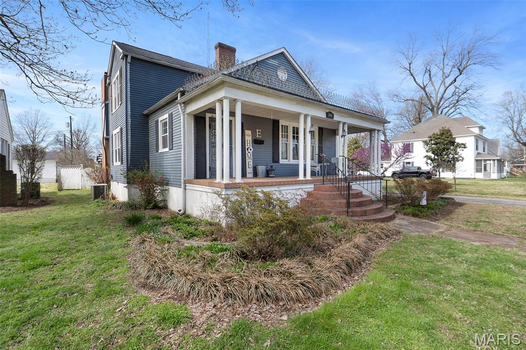 Homes for sale in Charleston, MO | 205 N Virginia St, Charleston, MO 63834 | MLS# MIS26015567